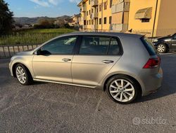 Grigio Usata 2015 VW Golf VII Highline Tre volumi | 13.500 € (Buon prezzo)