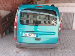 Verde Usata 2010 Renault Kangoo Tre volumi | 4500 € (Cara)