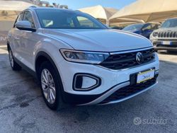 Bianco Usata 2023 VW T-Roc Life SUV | 20.880 € (Super prezzo)