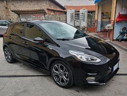 Nero Usata 2018 Ford Fiesta ST-Line Due volumi | 10.900 € (Buon prezzo)