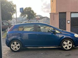 Blu Usata 2007 Fiat Grande Punto Due volumi | 2500 €