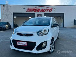 Bianco Usata 2012 Kia Picanto Style Due volumi | 5700 €