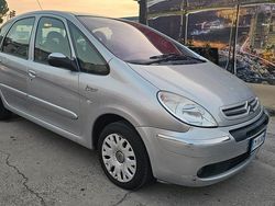Argento Usata 2004 Citroën Xsara Picasso Monovolume | 1900 € (Cara)