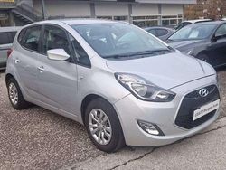 Argento Usata 2016 Hyundai ix20 Classic Due volumi | 7900 € (Buon prezzo)