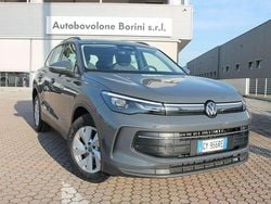 Dolphin grey Usata 2025 VW Tiguan Life SUV | 38.900 € (Molto cara)