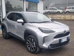 Argento Usata 2025 Toyota Yaris Cross Trend SUV | 25.900 € (Buon prezzo)