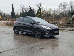 Nero Usata 2018 Ford Fiesta ST-Line Tre volumi | 10.700 € (Buon prezzo)