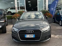 Usata 2016 Audi A3 Tre volumi | 12.999 € (Molto cara)