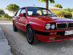 Rosso Usata 1987 Lancia Delta Due volumi | 38.500 €