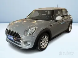 Grigio metallizzato Usata 2016 Mini Cooper Due volumi | 12.900 € (Ottimo prezzo)