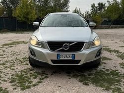 Grigio Usata 2009 Volvo XC60 SUV | 6690 € (Cara)