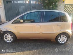 Marrone Usata 2006 Lancia Musa Monovolume | 1200 €