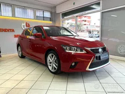 Lexus CT200h