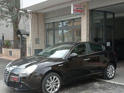 Nero Usata 2013 Alfa Romeo Giulietta Tre volumi | 7800 € (Buon prezzo)