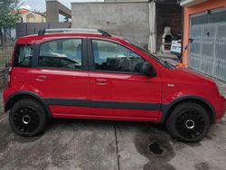 Rosso Usata 2011 Fiat Panda Climbing Due volumi | 2400 € (Buon prezzo)