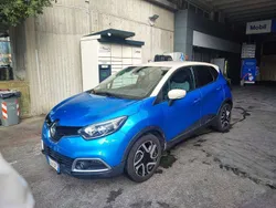 Blu/azzurro Usata 2015 Renault Captur SUV | 8200 € (Buon prezzo)