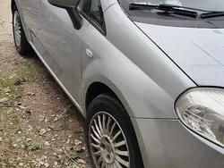 Argento Usata 2006 Fiat Grande Punto Dynamic Due volumi | 2999 € (Cara)