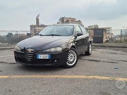 Nero Usata 2005 Alfa Romeo 147 Due volumi | 1699 € (Ottimo prezzo)