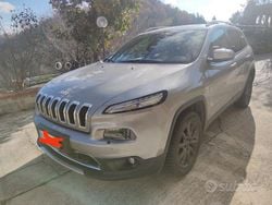 Grigio Usata 2017 Jeep Cherokee SUV | 19.000 € (Molto cara)