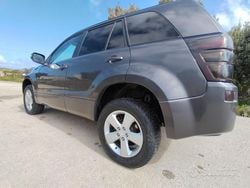 Grigio Usata 2011 Suzuki Grand Vitara Tre volumi | 4500 € (Buon prezzo)