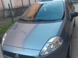 Grigio Usata 2007 Fiat Punto Due volumi | 3200 € (Molto cara)