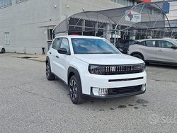 Bianco Nuova 2025 Fiat Panda Icon Tre volumi | 19.200 €