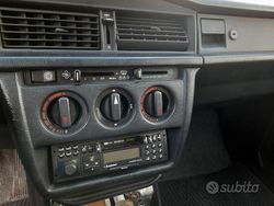 Usata 1990 Mercedes 190 Tre volumi | 6000 €