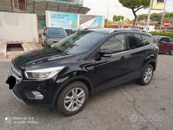 Nero Usata 2017 Ford Kuga Business Edition SUV | 8950 € (Super prezzo)