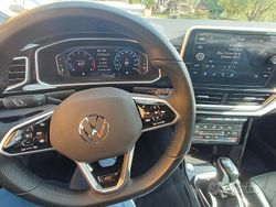 Grigio Usata 2023 VW T-Roc R-line SUV | 28.500 € (Cara)