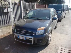 Grigio Usata 2009 Ford Fusion Titanium Tre volumi | 2000 € (Ottimo prezzo)