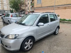Usata 2004 Mazda 2 Due volumi | 750 € (Ottimo prezzo)