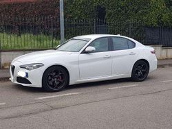 Bianco Usata 2018 Alfa Romeo Giulia Super Tre volumi | 24.000 € (Buon prezzo)