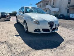 Usata 2012 Alfa Romeo Giulietta Due volumi | 4000 € (Buon prezzo)