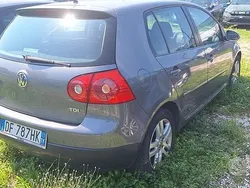 Usata 2007 VW Golf V Tre volumi | 3150 € (Buon prezzo)