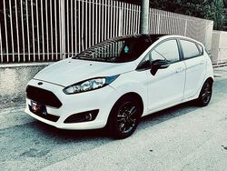 Usata 2017 Ford Fiesta Due volumi | 6900 € (Buon prezzo)