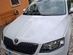 Usata 2015 Skoda Octavia Ambition Station wagon | 9000 € (Buon prezzo)
