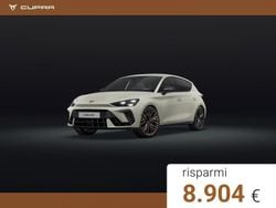 Taiga grey Nuova 2025 Cupra Leon VZ Tre volumi | 43.800 € (Buon prezzo)