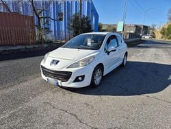 Bianco Usata 2010 Peugeot 206 Tre volumi | 2999 € (Buon prezzo)