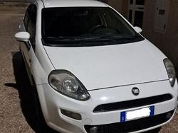 Bianco Usata 2013 Fiat Grande Punto Due volumi | 4000 € (Buon prezzo)