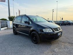 Usata 2005 VW Touran Comfortline Monovolume | 2000 € (Buon prezzo)