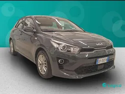 Grigio scuro Usata 2022 Kia Rio Comfort Tre volumi | 13.900 € (Buon prezzo)