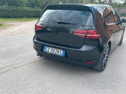 Nero Usata 2015 VW Golf VII Due volumi | 15.000 € (Molto cara)