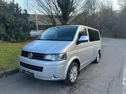 Argento Usata 2015 VW Multivan Highline Monovolume | 38.500 € (Buon prezzo)