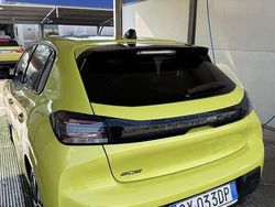 Usata 2024 Peugeot 208 Allure Due volumi | 14.200 € (Buon prezzo)