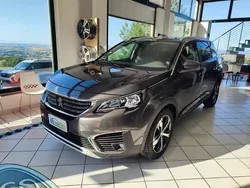Grigio(met.) Usata 2017 Peugeot 5008 Allure Monovolume | 17.500 € (Molto cara)