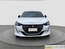 Bianco Usata 2023 Peugeot 208 GT Due volumi | 18.900 € (Molto cara)