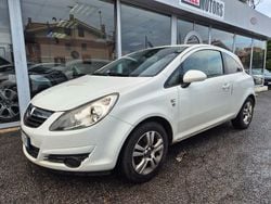 Bianco Usata 2013 Opel Corsa Edition Due volumi | 2200 € (Super prezzo)
