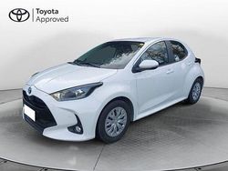 Bianco Usata 2022 Toyota Yaris Hybrid Active Tre volumi | 16.800 € (Ottimo prezzo)