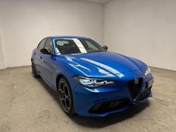 Blu Usata 2023 Alfa Romeo Giulia Veloce Tre volumi | 38.900 € (Buon prezzo)