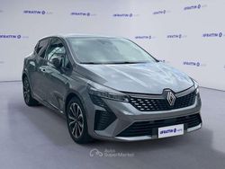 Grigio scuro Usata 2024 Renault Clio V Techno Due volumi | 16.890 € (Cara)